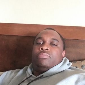 Meet your Posher, Leon